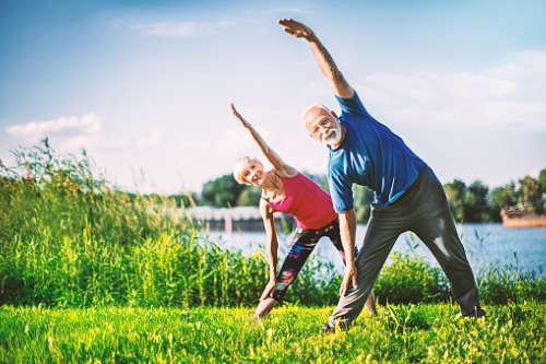 La gimnàstica per a les persones majors fomenta l'envelliment actiu – Adeslas Salud y Bienestar